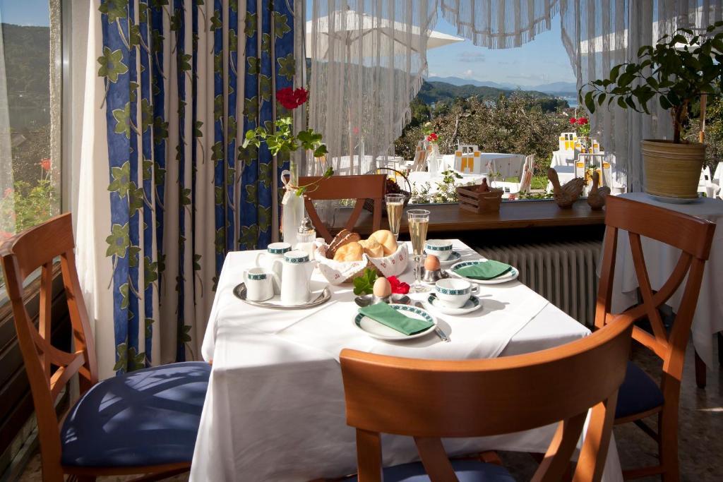 St. Oswalderhof Bed & Breakfast เพิร์ทชาค อัม เวิร์ทเทอร์ซี ภายนอก รูปภาพ